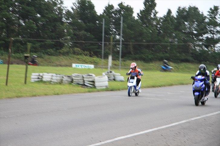 Yamaha Jog TeamCross 14.89hk billede 7