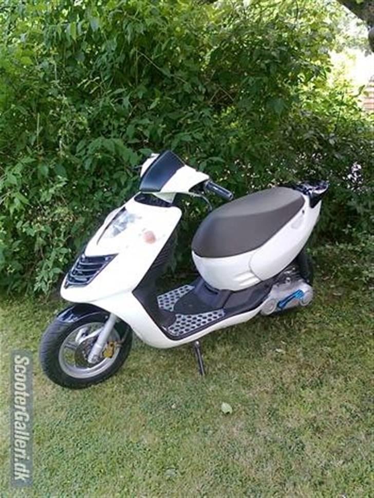 Aprilia Sonic billede 2