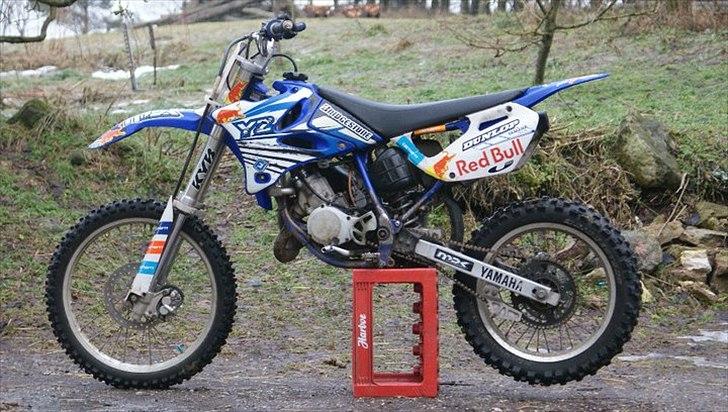 Yamaha YZ85cc høj FMX Red Bull billede 1