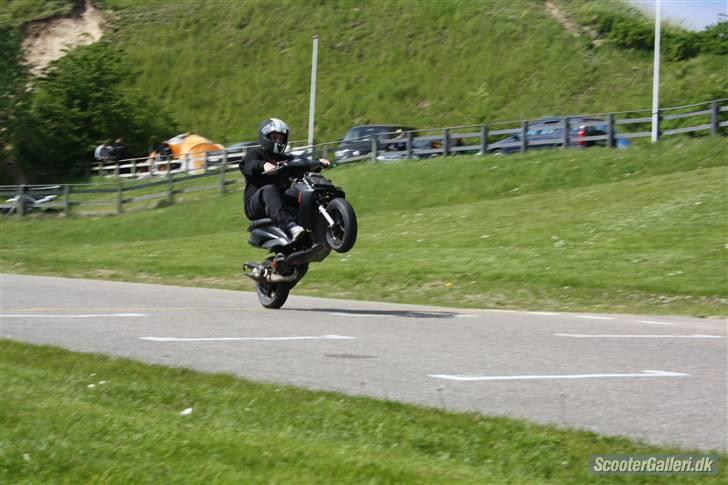 Yamaha Jog RR - ASW2 2010 billede 1