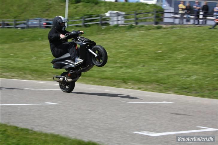 Yamaha Jog RR - ASW2 2010 billede 2