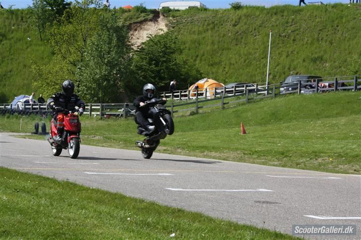 Yamaha Jog RR - ASW2 2010 billede 3