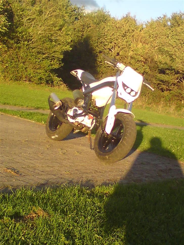 Suzuki Street Magic  >>SOLGT<< billede 2