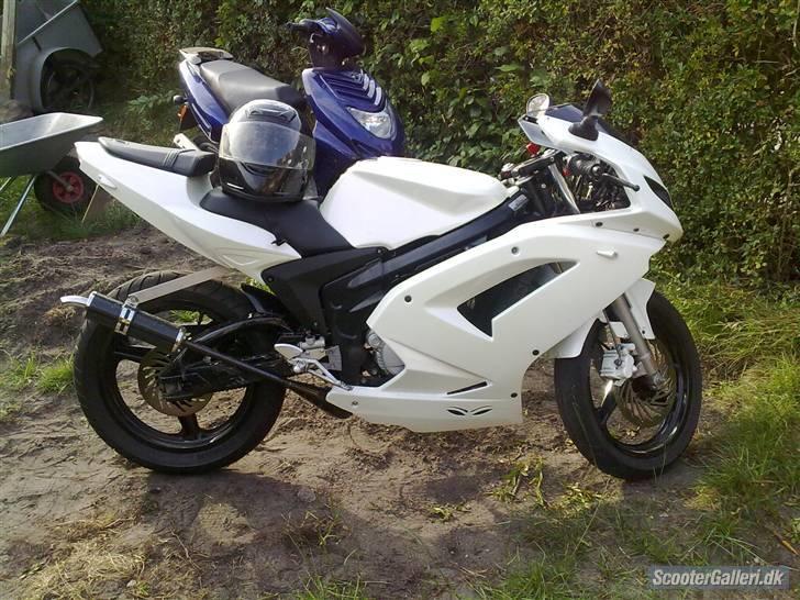 Rieju RS2 Matrix BYTTET billede 3