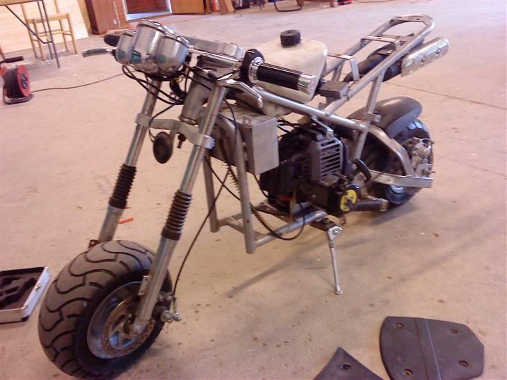 Kawasaki Ninja (wannabe) *Solgt* - her har jeg taget alle skjoldene af billede 7