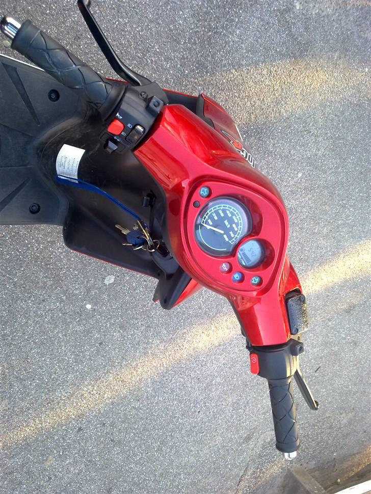 Yamaha jog r. totalskadet. billede 4