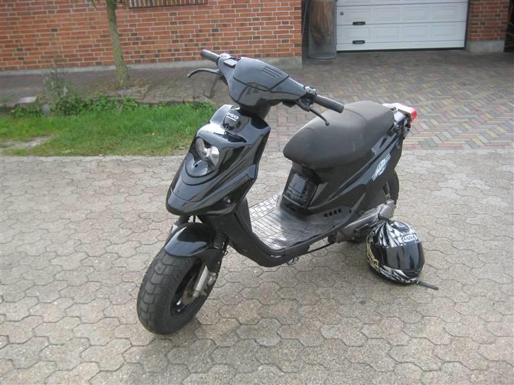 PGO Hot 50******SOLGT***** billede 1