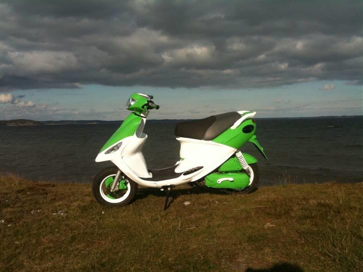 PGO Galaxy (Efter) Flest stemmer billede 7