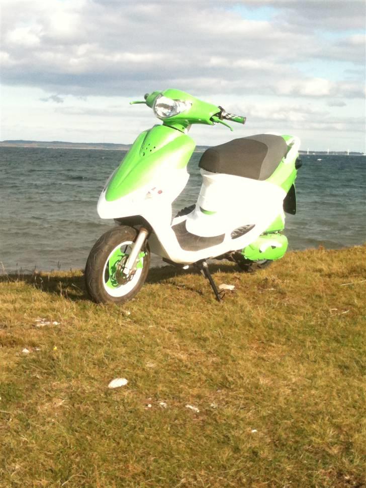 PGO Galaxy (Efter) Flest stemmer billede 8