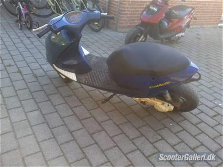 Suzuki estilete solgt billede 2