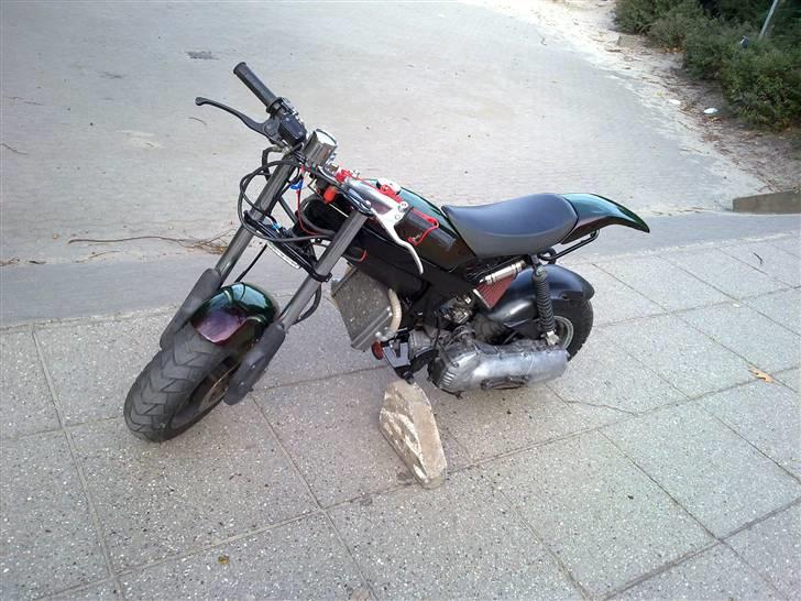 Suzuki street magic (solgt :( billede 3