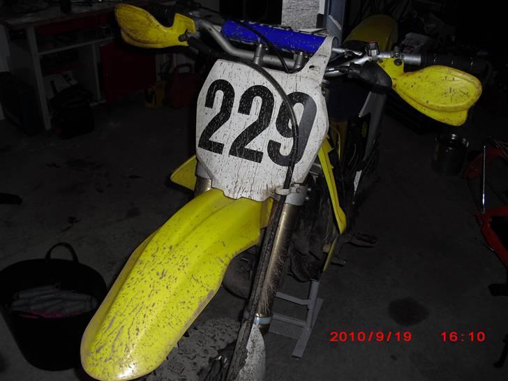 Suzuki RM 125 [solgt] billede 4