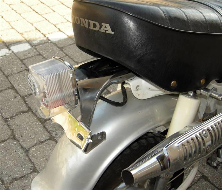 Honda Dax St 50 billede 4