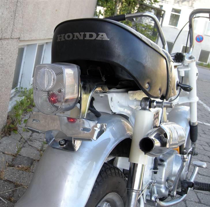 Honda Dax St 50 billede 10