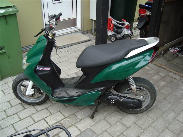 Yamaha jog r (solgt) billede 2