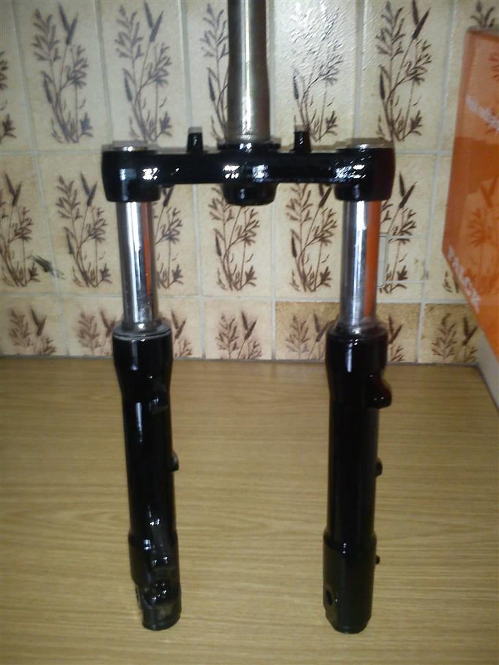 Aprilia Sonic (SÆLGES) - Nylakeret forgaffel (; billede 6