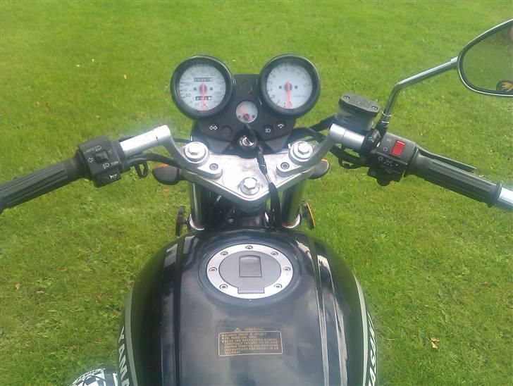 Yamasaki YM50-8B billede 9