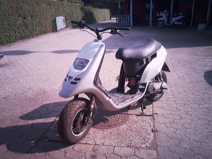 Piaggio tyohoon solgt billede 1