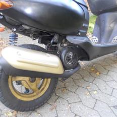 Aprilia SONIC AC SD