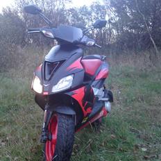 Aprilia SR 50 R Factory