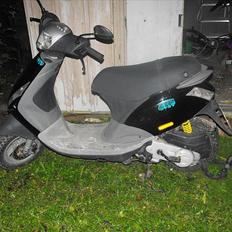 Piaggio new zip
