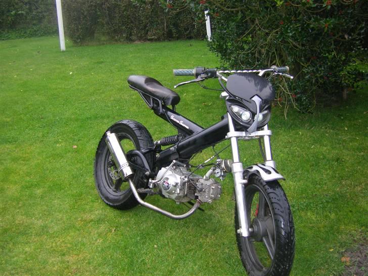 Sachs madass billede 1