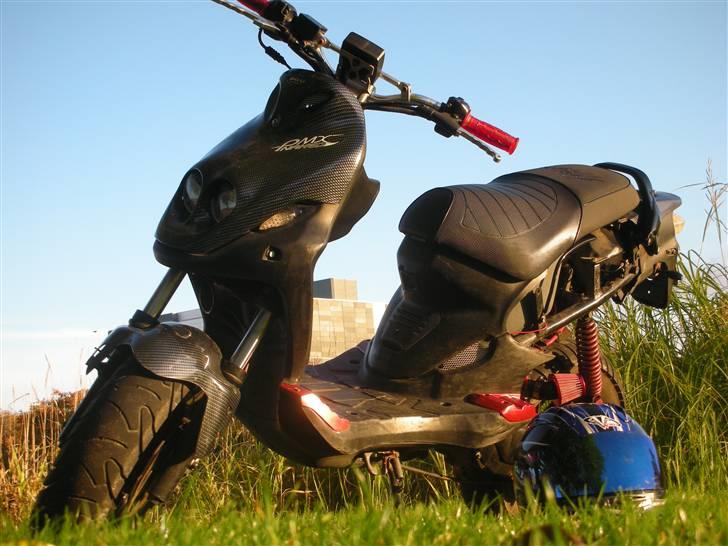 PGO PMX Naked Carbon  billede 7