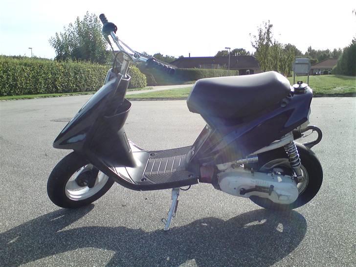Yamaha jog Solgt billede 3