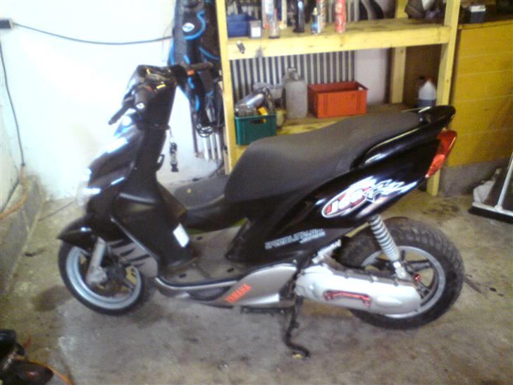 Yamaha jog r  nakket. billede 1