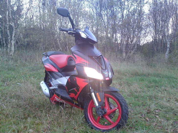 Aprilia SR 50 R Factory billede 1