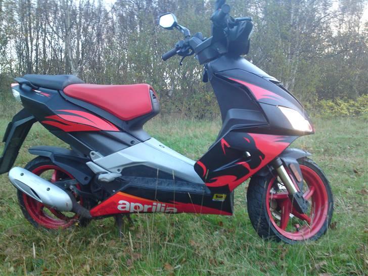 Aprilia SR 50 R Factory billede 6
