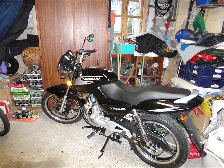 Yamasaki YM50-8B Solgt billede 1