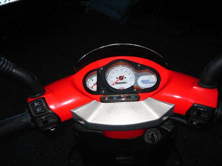 Aprilia sr125 byttet med neo's billede 5