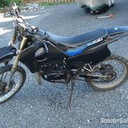 Suzuki RMX