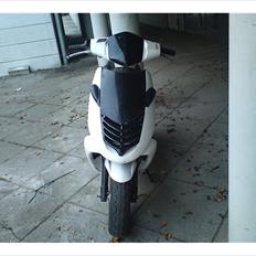 Aprilia sonic DR Racing LC Før