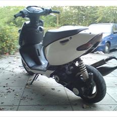 Aprilia sonic DR Racing LC Før