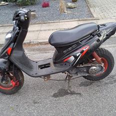 PGO Hot 50 (Splittet)