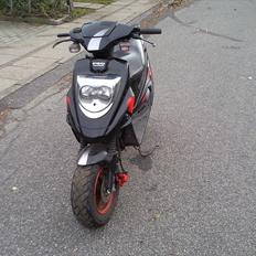 PGO Hot 50 (Splittet)