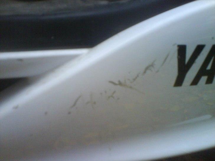 Yamaha jog r solgt - jeg lånte den ud til en ven og så væltede han på den )= billede 12