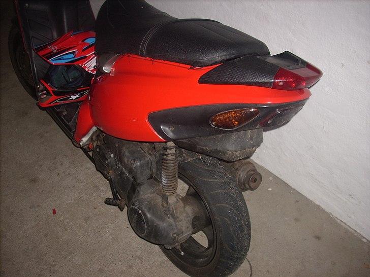 Piaggio NRG byttet til jog space billede 5