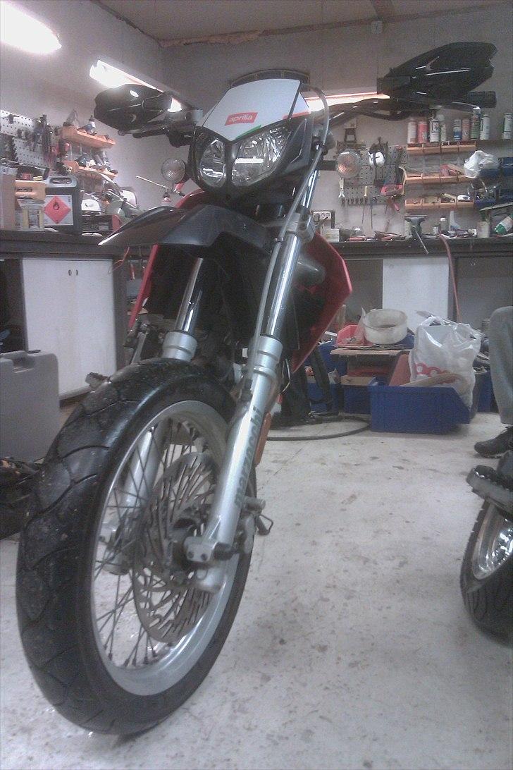 Aprilia SX 50 "Solgt" billede 4