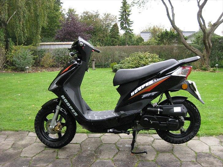 Hooper One - 4 takt. (Stjålet)  billede 2