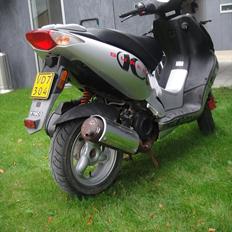 Kymco  Super 9