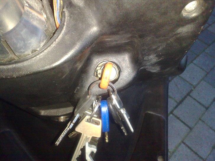 Yamaha Bws Ng - Byttet - Slukkontakt til italkitten ;) billede 8