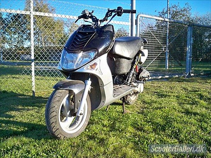 Kymco Super 9 (Solgt) billede 1