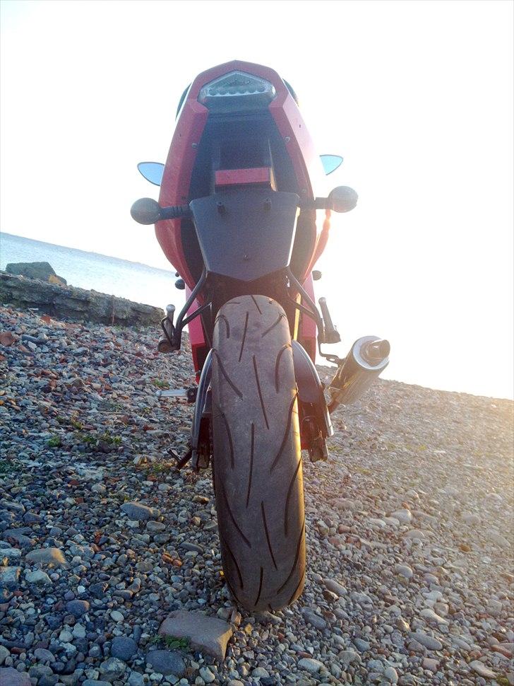 Rieju RS2  - Den bredeste bagdel jeg har set på en rieju endnu.  billede 16