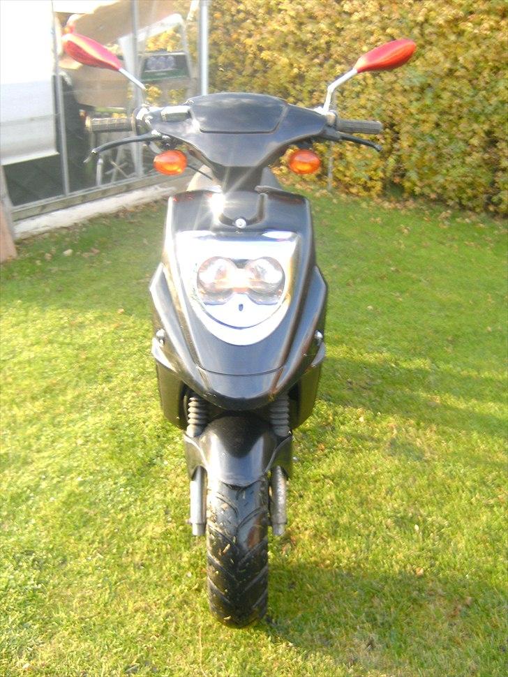 PGO hot 50 SOLGT  billede 1