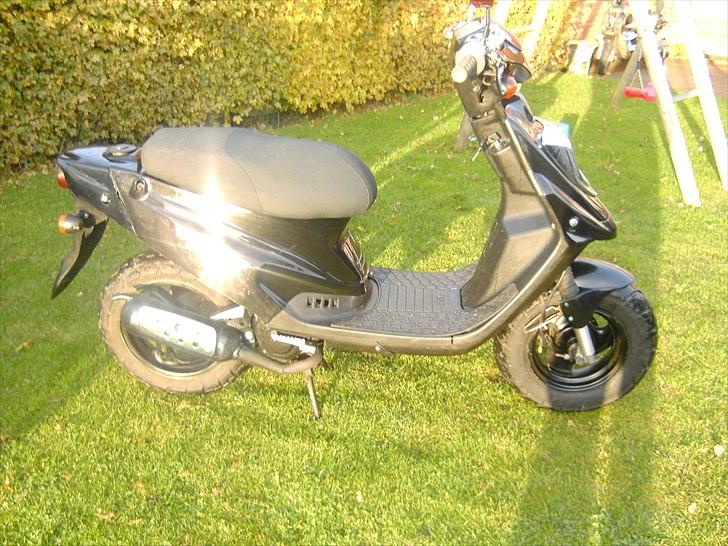 PGO hot 50 SOLGT  billede 2