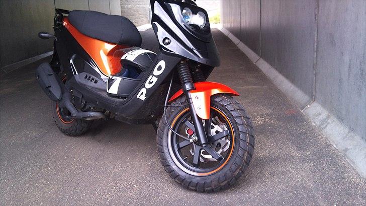 PGO hot 50 sp  - ugen efter jeg købte den  sys den er  pæner  uden de klistermærker  der :S  billede 3