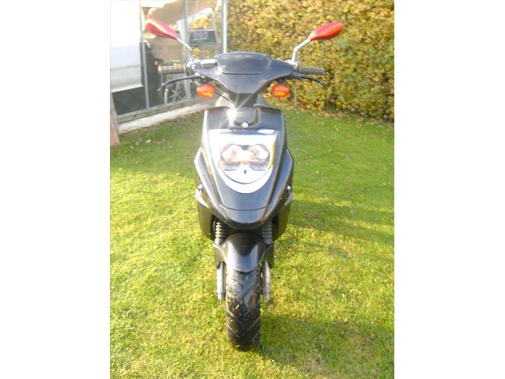 {{currentPhoto.altText}} billede {{currentPhoto.number}}